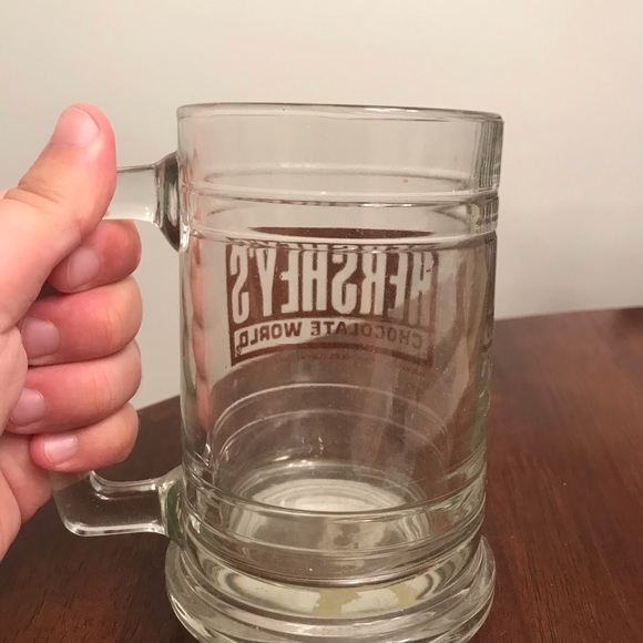 Vintage Hershey’s Chocolate World Mug - Picture 4 of 5